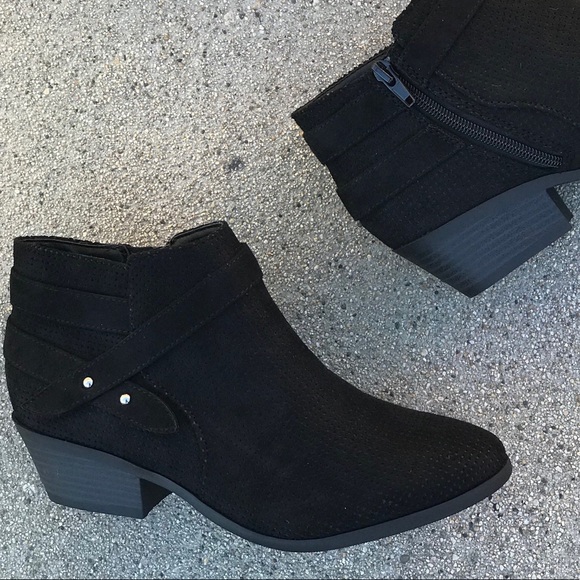 1 left! Soda Black Portia faux suede heeled bootie - Picture 2 of 4